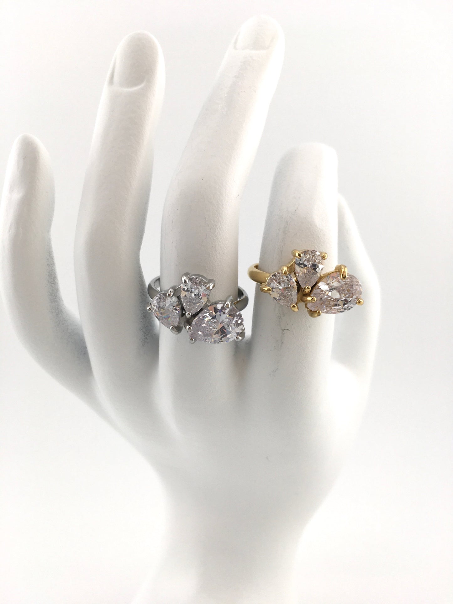 Anello Elyra