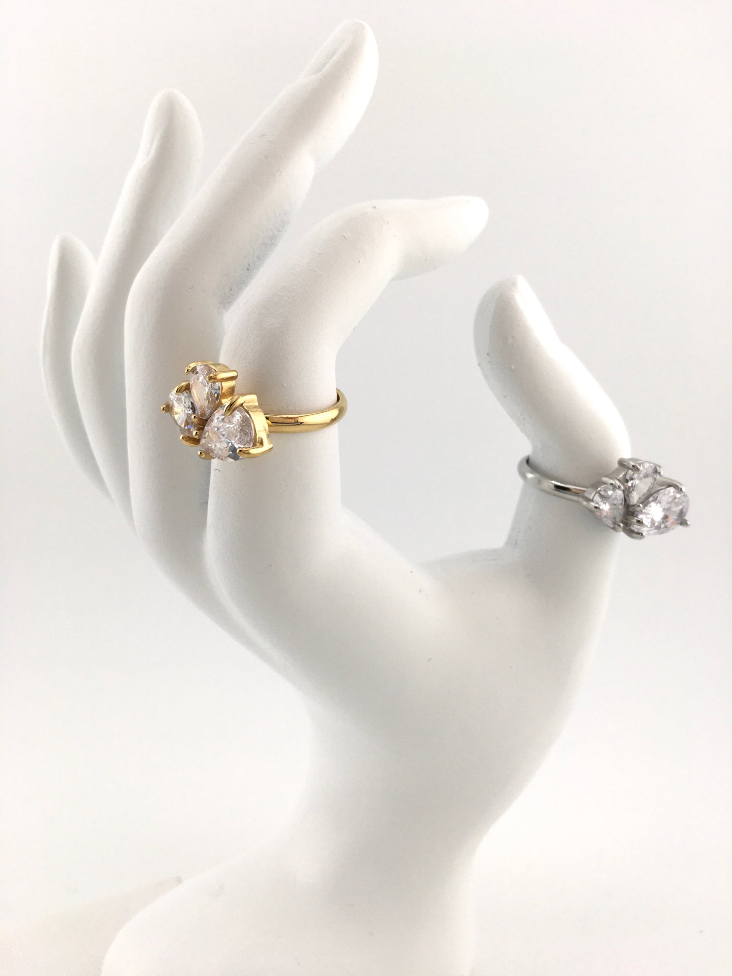Anello Elyra